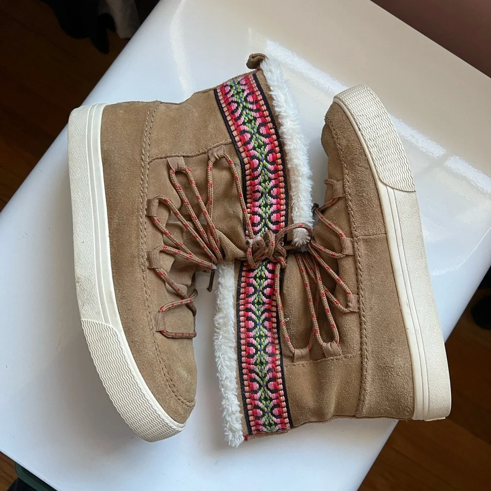 TOMS Alpine Brown Suede Leather Lace Up Faux‎ Fur Ankle Sneaker Boots